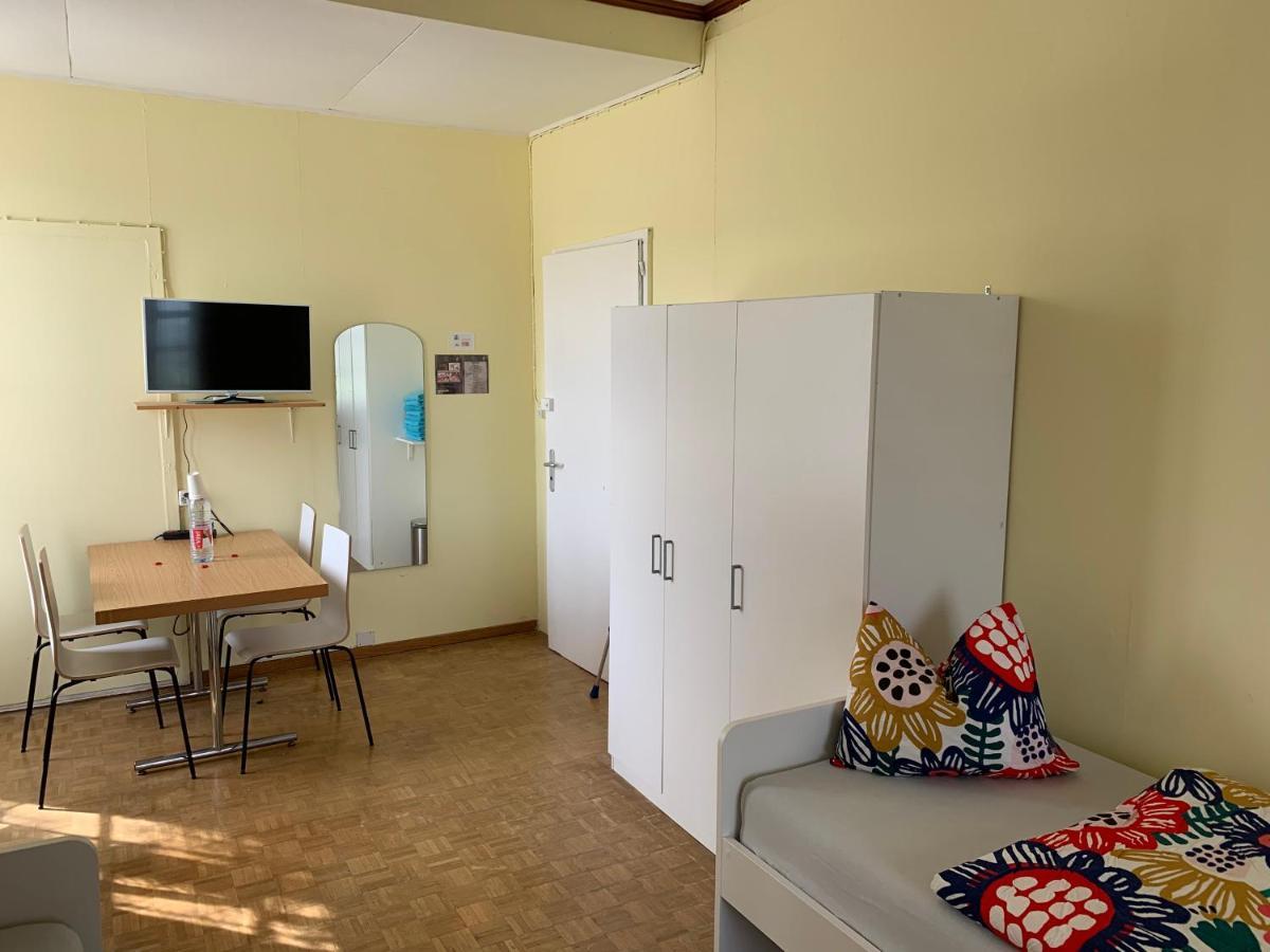 Hotel Schonbrunnen Münchenbuchsee Екстериор снимка
